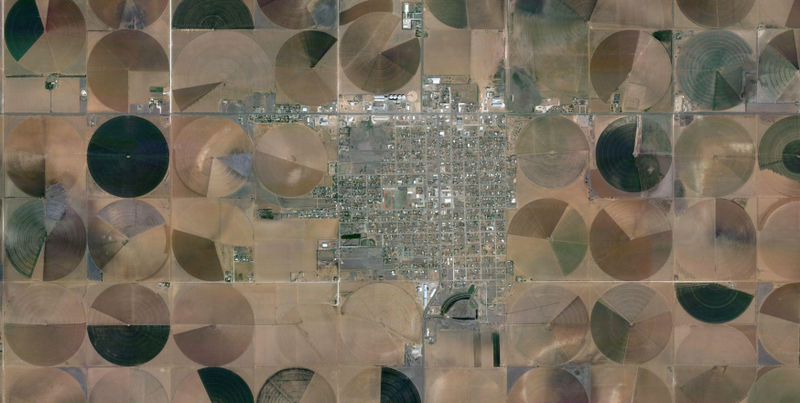 Illustration for article titled Satellite Images of Agricultural Fields Make the Earth Look 8-Bit